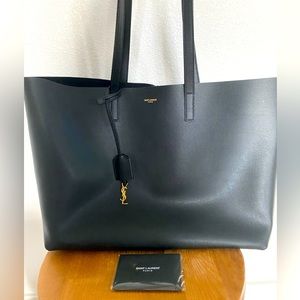 Saint Laurent Large black Tote with attached wallet